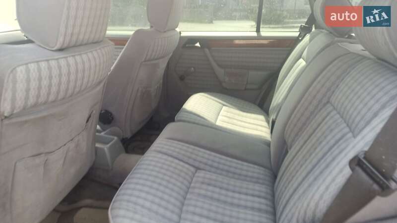 Универсал Mercedes-Benz E-Class 1992 в Черновцах фото 7 Универсал Mercedes-Benz E-Class 1992 в Черновцах