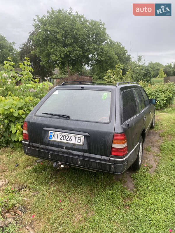 Універсал Mercedes-Benz E-Class 1995 в Бобровиці