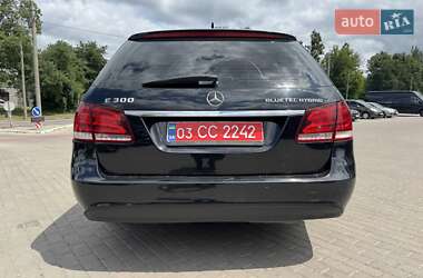 Универсал Mercedes-Benz E-Class 2013 в 