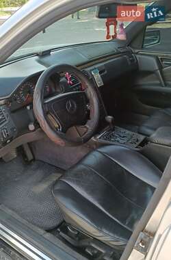Седан Mercedes-Benz E-Class 1997 в 