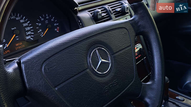 Седан Mercedes-Benz E-Class 1995 в Кропивницком