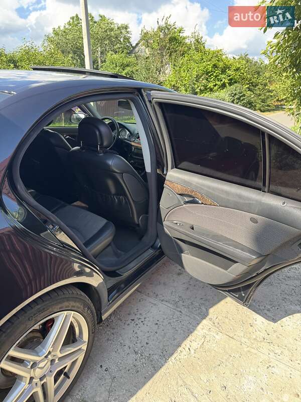 Седан Mercedes-Benz E-Class 2004 в Киеве