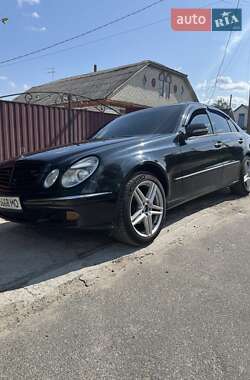 Седан Mercedes-Benz E-Class 2004 в Києві
