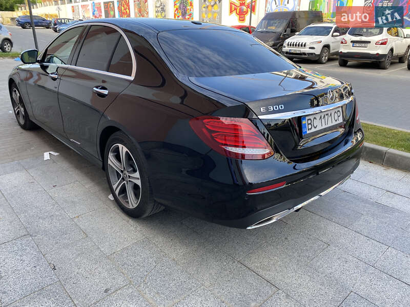 Седан Mercedes-Benz E-Class 2017 в Львові фото 6 Седан Mercedes-Benz E-Class 2017 в Львові