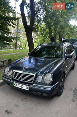 Универсал Mercedes-Benz E-Class 1998 в Киеве