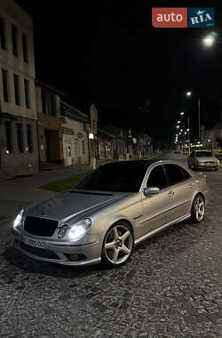 Седан Mercedes-Benz E-Class 2005 в Виноградове