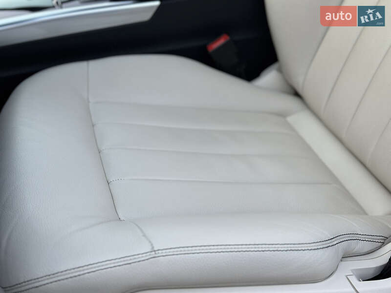 Седан Mercedes-Benz E-Class 2015 в Києві