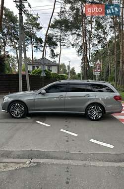Універсал Mercedes-Benz E-Class 2013 в 