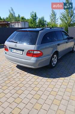 Универсал Mercedes-Benz E-Class 2003 в  фото 7 Универсал Mercedes-Benz E-Class 2003 в