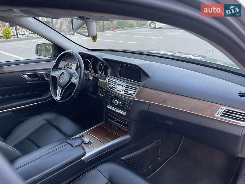 Седан Mercedes-Benz E-Class 2013 в Луцьку
