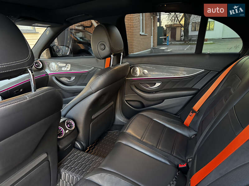 Седан Mercedes-Benz E-Class 2018 в Киеве фото 35 Седан Mercedes-Benz E-Class 2018 в Киеве