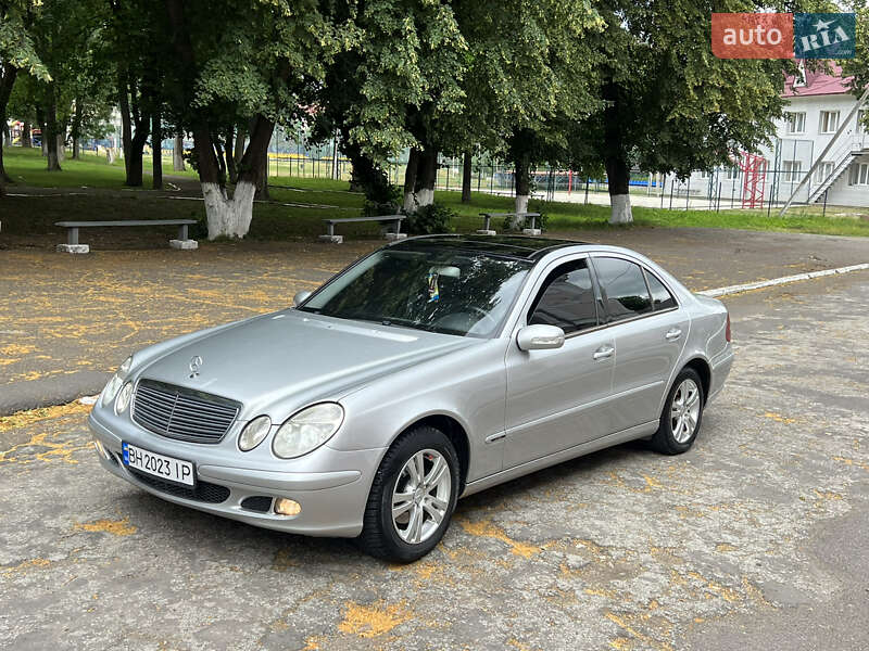 Седан Mercedes-Benz E-Class 2004 в Кіцмані