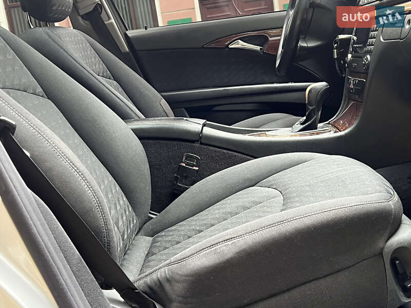 Седан Mercedes-Benz E-Class 2004 в Кіцмані