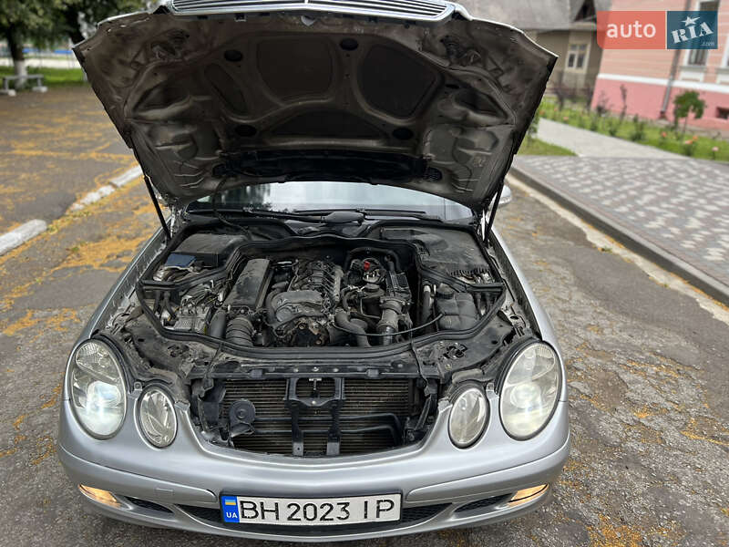 Седан Mercedes-Benz E-Class 2004 в Кіцмані