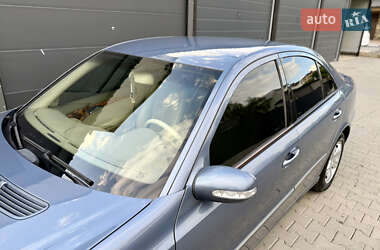 Седан Mercedes-Benz E-Class 2005 в 