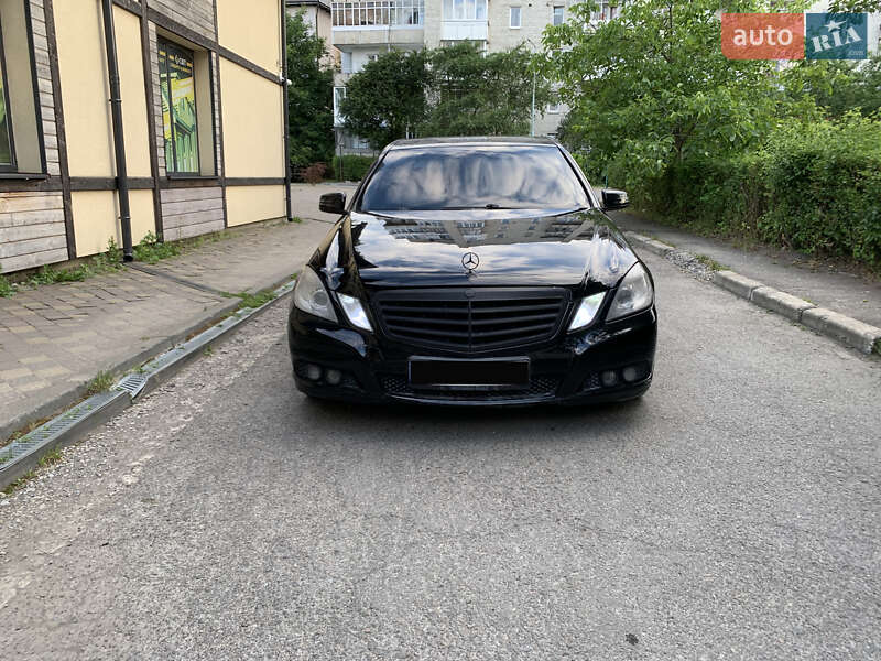Mercedes-Benz E-Class 2009
