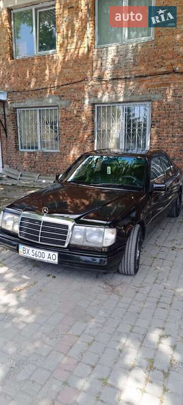 Седан Mercedes-Benz E-Class 1989 в Каменец-Подольском