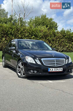 Седан Mercedes-Benz E-Class 2010 в Киеве