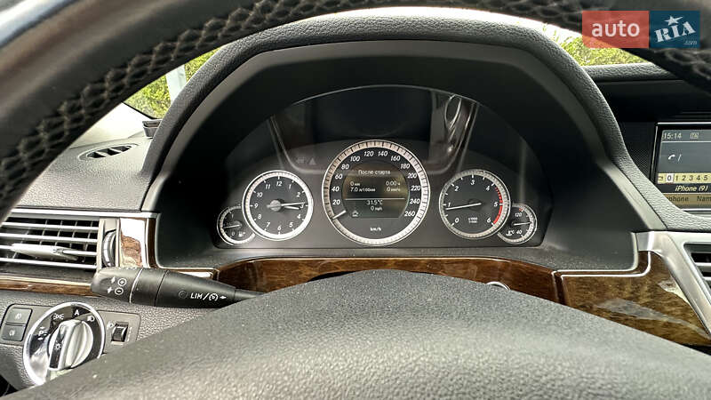 Седан Mercedes-Benz E-Class 2010 в Киеве