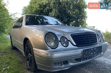 Седан Mercedes-Benz E-Class 2004 в Рівному