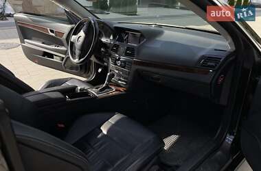 Купе Mercedes-Benz E-Class 2012 в 