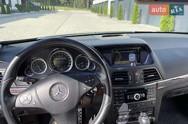 Купе Mercedes-Benz E-Class 2012 в 