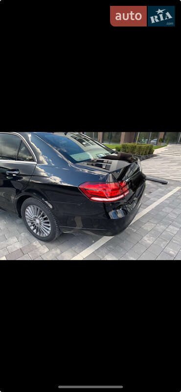 Седан Mercedes-Benz E-Class 2015 в Сваляві