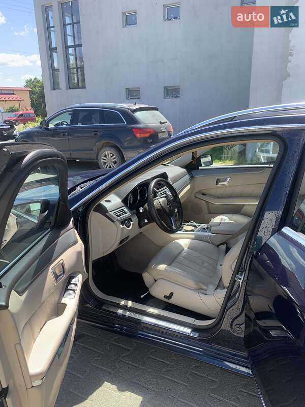 Універсал Mercedes-Benz E-Class 2015 в Сторожинці