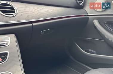 Седан Mercedes-Benz E-Class 2023 в 