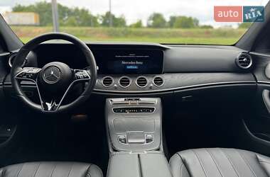 Седан Mercedes-Benz E-Class 2023 в 