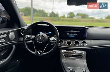 Седан Mercedes-Benz E-Class 2023 в 