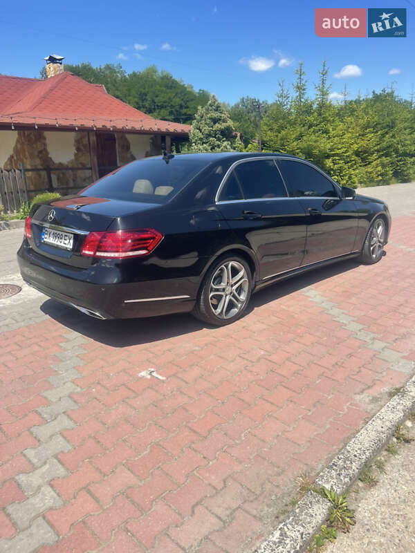 Седан Mercedes-Benz E-Class 2013 в Шепетівці
