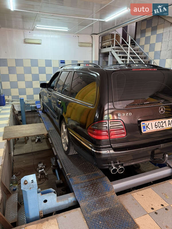 Універсал Mercedes-Benz E-Class 2002 в Гребінках