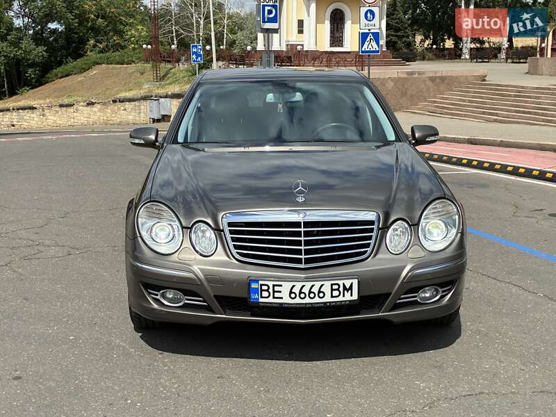 Mercedes-Benz E-Class 2008