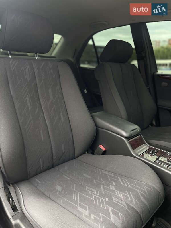 Седан Mercedes-Benz E-Class 2000 в Кременчуці