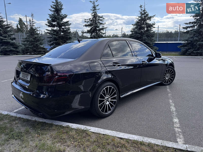 Седан Mercedes-Benz E-Class 2014 в Киеве