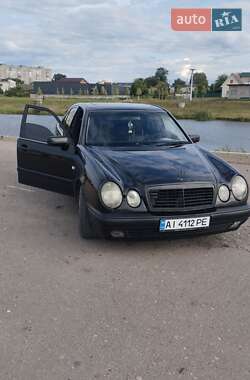 Седан Mercedes-Benz E-Class 1998 в Переяславі