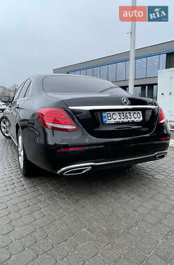 Седан Mercedes-Benz E-Class 2017 в Львове