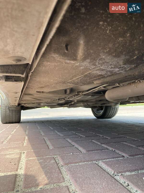 Седан Mercedes-Benz E-Class 2003 в Шостке