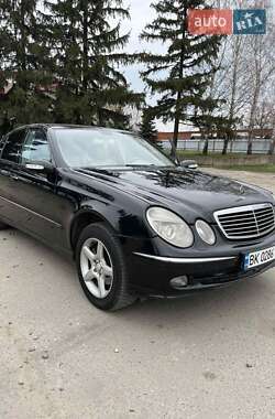 Седан Mercedes-Benz E-Class 2004 в Березному