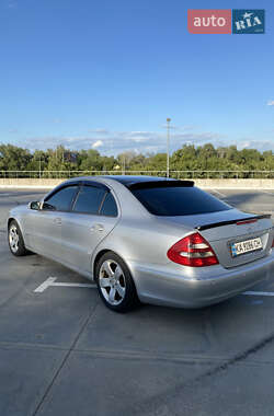 Седан Mercedes-Benz E-Class 2002 в 