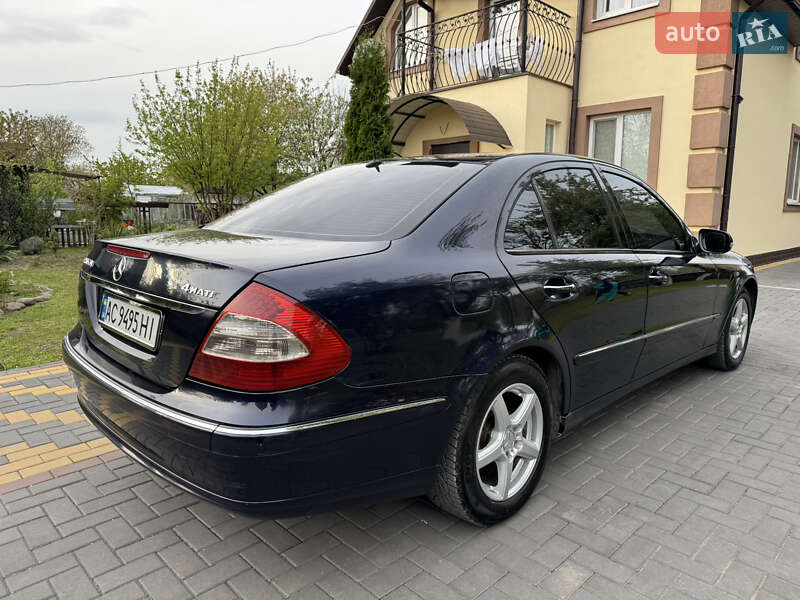 Седан Mercedes-Benz E-Class 2005 в Луцке