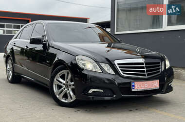 Седан Mercedes-Benz E-Class 2009 в Самборі