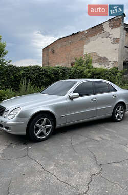 Седан Mercedes-Benz E-Class 2003 в 