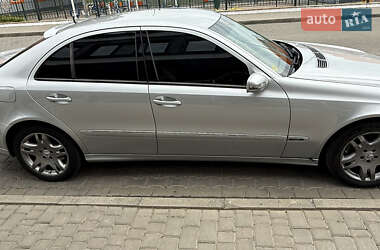 Седан Mercedes-Benz E-Class 2004 в 