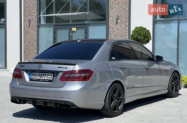 Седан Mercedes-Benz E-Class 2009 в 