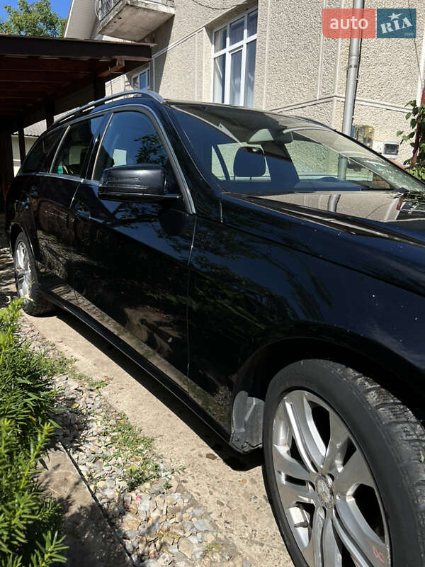 Універсал Mercedes-Benz E-Class 2012 в Івано-Франківську