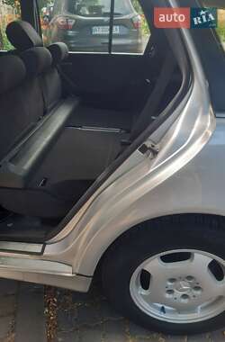Універсал Mercedes-Benz E-Class 2000 в 