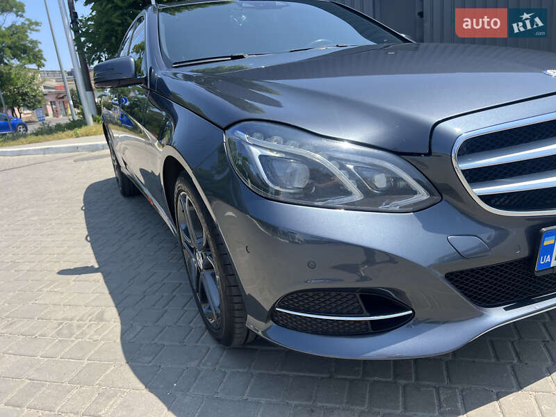 Седан Mercedes-Benz E-Class 2015 в Одессе