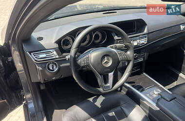 Седан Mercedes-Benz E-Class 2015 в 